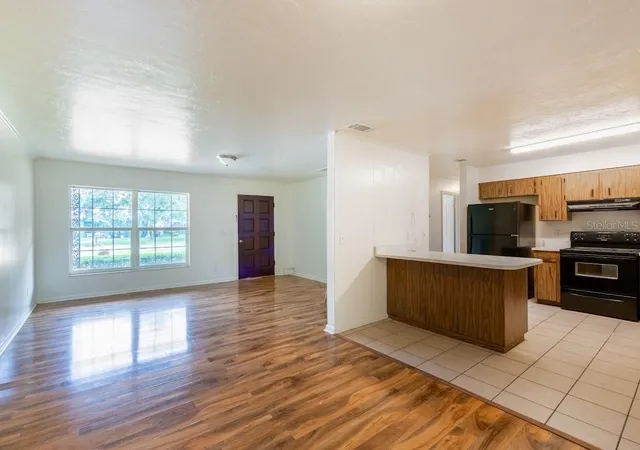 Photo 3 of Sale Pending at 25351 Sw 7 Ave, Newberry, FL 32669 | MLS# GC543019 | Listing updated on 2026-09-06