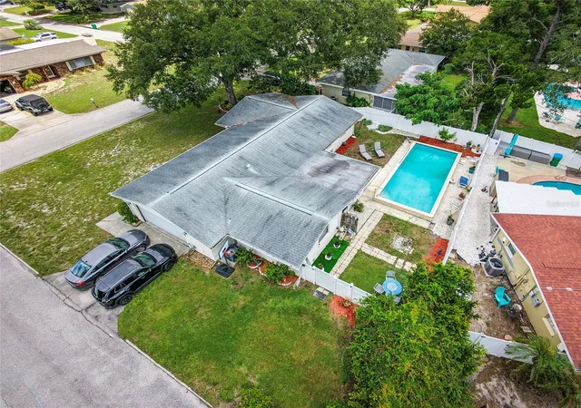 2nd image of 1901 Stancel Dr, Clearwater, FL 33764 | MLS# TB8542678