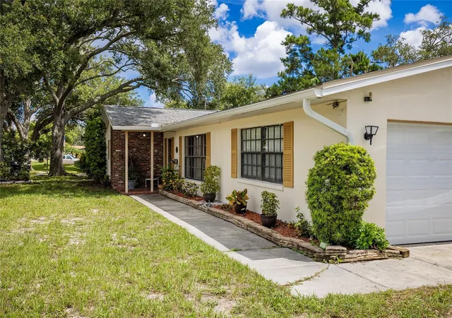 3rd image of 1901 Stancel Dr, Clearwater, FL 33764 | MLS# TB8542678