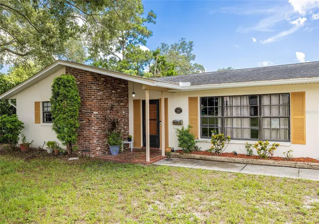 4th image of 1901 Stancel Dr, Clearwater, FL 33764 | MLS# TB8542678