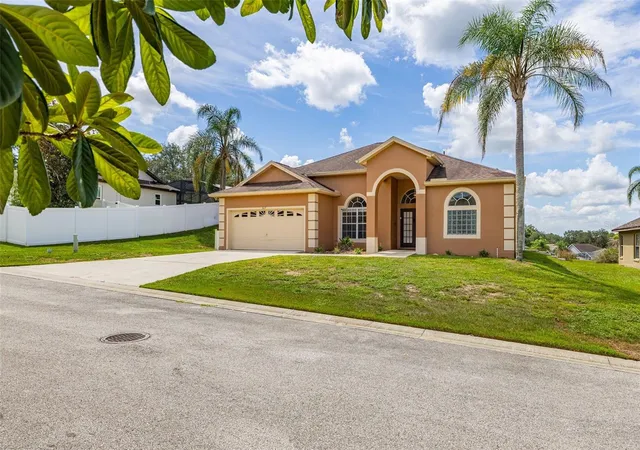3rd image of 327 Greeley Loop, Davenport, FL 33897 | MLS# S5156348