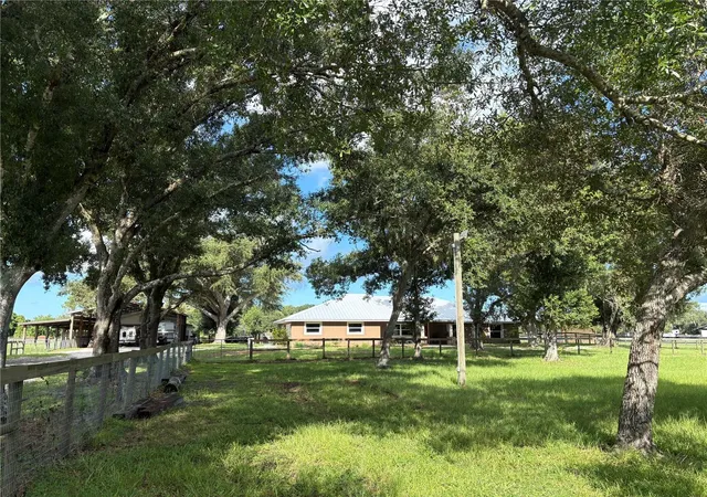 Photo 2 of Single family home for sale at 6580 Prairie Junction Trl, Sarasota, FL 34241 | MLS# A4704124 | Listing updated on 2026-09-05