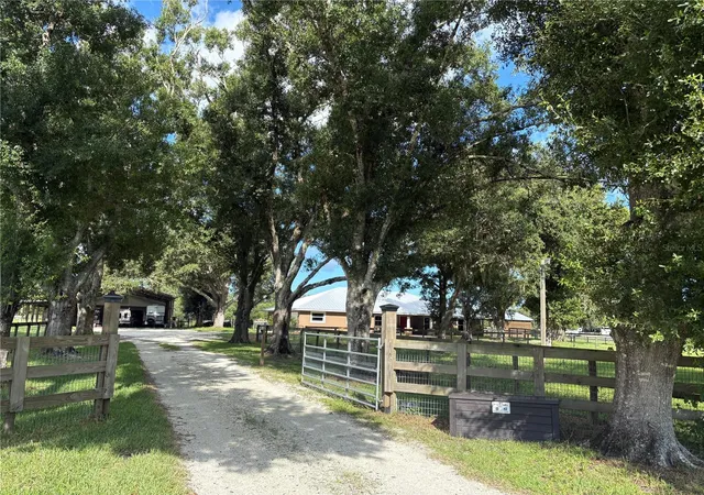 Photo 3 of Single family home for sale at 6580 Prairie Junction Trl, Sarasota, FL 34241 | MLS# A4704124 | Listing updated on 2026-09-05