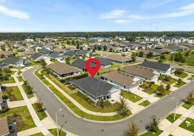 Photo 3 of Single family home for sale at 1724 Sw 70th Circle, Gainesville, FL 32607 | MLS# GC543024 | Listing updated on 2026-10-26