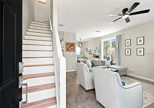 Photo 2 of Condo for sale at 3015 W Cleveland St #F, Tampa, FL 33609 | MLS# TB8542693 | Listing updated on 2026-08-28