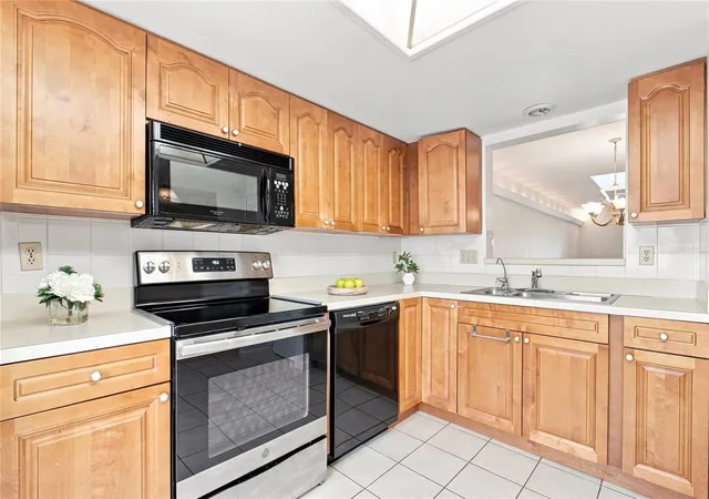 Photo 3 of Condo for sale at 3370 Stonehaven Ct W #B, Palm Harbor, FL 34684 | MLS# TB8542695 | Listing updated on 2026-09-28