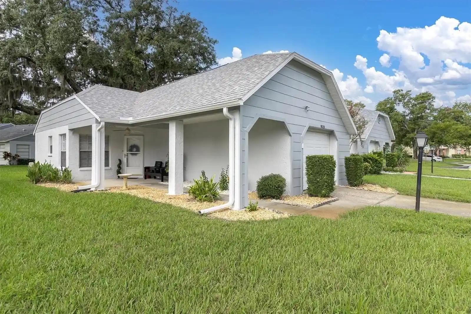 Listing Photo 2 - Condo for sale in 9528 Bunker Hl Ct located at 9528 Bunker Hl Ct, NEW PORT RICHEY, FL 34655 - Unit 9528 Bunker Hl Ct