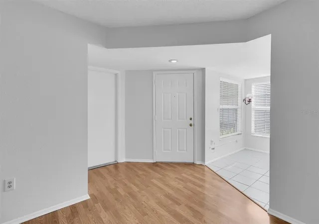 Listing Photo 3 - Condo for sale in building located at 9528 Bunker Hl Ct, NEW PORT RICHEY, FL 34655