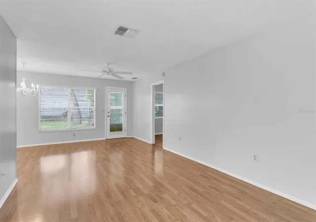 Listing Photo 4 - Condo for sale in building located at 9528 Bunker Hl Ct, NEW PORT RICHEY, FL 34655