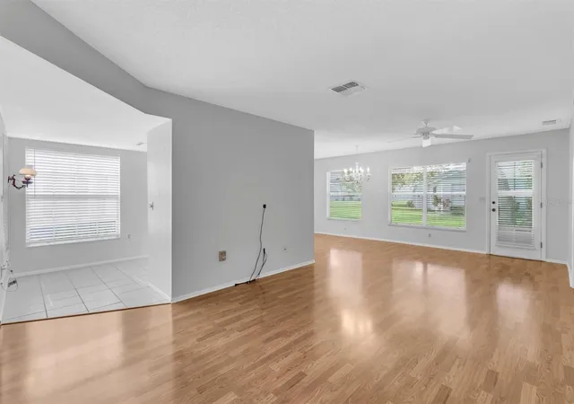 Listing Photo 5 - Condo for sale in building located at 9528 Bunker Hl Ct, NEW PORT RICHEY, FL 34655