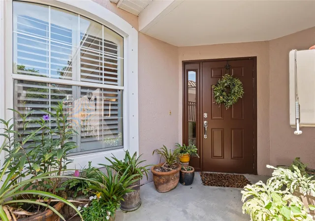3rd image of 2061 Carriage Ln, CLEARWATER, FL 33765