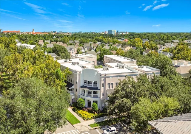 Listing Photo 3 - Condo for sale in building located at 581 Water St, CELEBRATION, FL 34747 - Unit #581