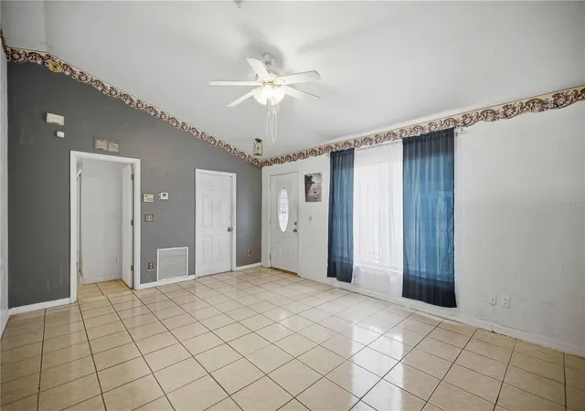 Photo 3 of Single family home for sale at 13981 Sw 45Th Ter, Ocala, FL 34473 | MLS# OM731123 | Listing updated on 2026-08-27