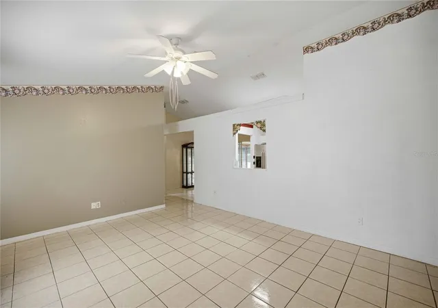 Photo 4 of Single family home for sale at 13981 Sw 45Th Ter, Ocala, FL 34473 | MLS# OM731123 | Listing updated on 2026-08-27