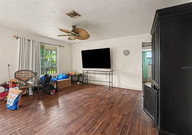 Photo 4 of Single family home for sale at 1425 Orchid Rd, North Fort Myers, FL 33903 | MLS# TB8542714 | Listing updated on 2026-09-19