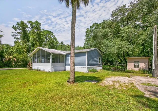 Photo 3 of Manufactured home for sale at 6593 Crooked Creek Ln, St Augustine, FL 32095 | MLS# FC320996 | Listing updated on 2026-08-27