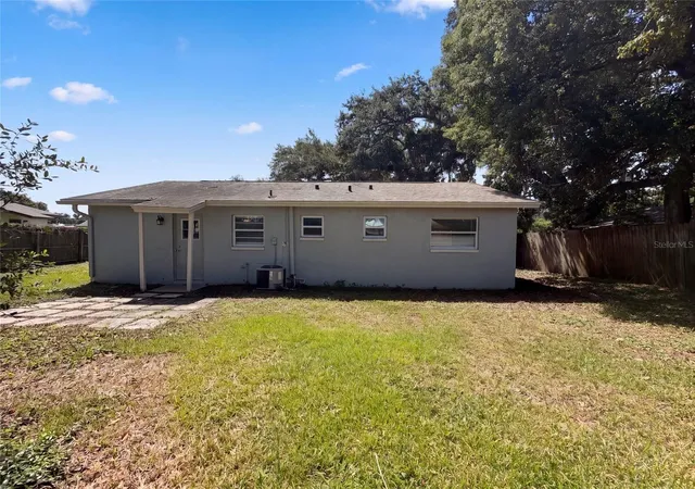 Photo 15 of Single family home for sale at 121 Inwood Cir, Brandon, FL 33510 | MLS# O6436784 | Listing updated on 2026-08-27