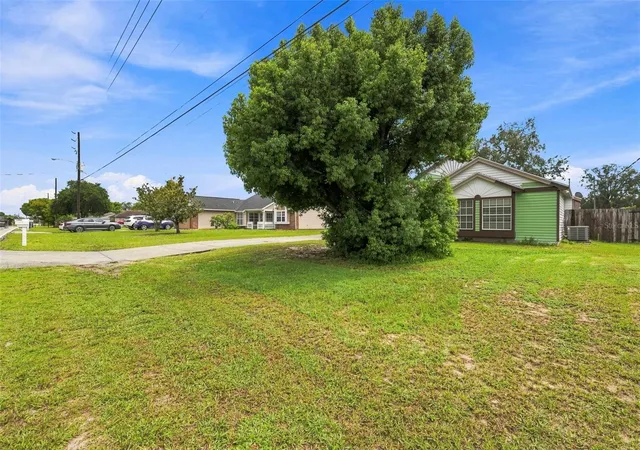 Photo 5 of Single family home for sale at 13094 Linden Dr, Spring Hill, FL 34609 | MLS# W7888929 | Listing updated on 2026-08-27