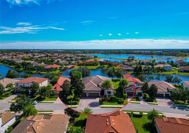 Photo 2 of Sale Pending at 13026 Ramblewood Trl, Bradenton, FL 34211 | MLS# A4704135 | Listing updated on 2026-10-05