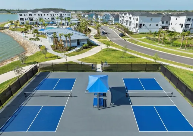 Photo 14 of Townhouse for sale at 1678 Springwell Ln, Sarasota, FL 34240 | MLS# TB8542738 | Listing updated on 2026-09-06