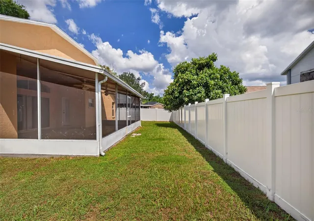 Photo 53 of Sale Pending at 405 Country Vineyard Dr, Valrico, FL 33594 | MLS# TB8542741 | Listing updated on 2026-09-03