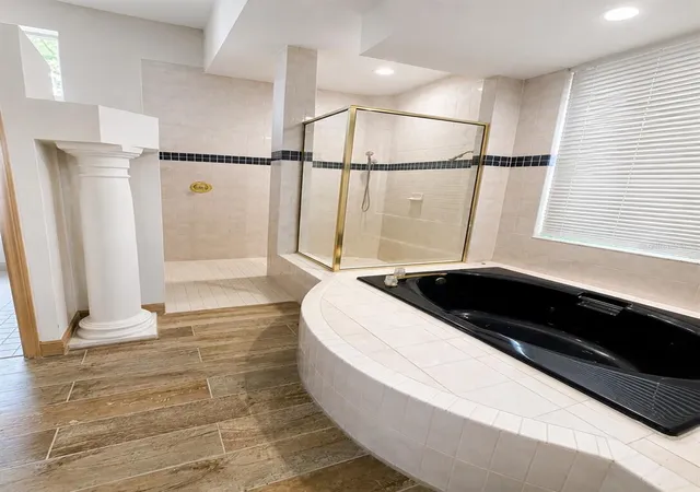 22nd image of 995 Weathersfield Dr, Dunedin, FL 34698 | MLS# TB8542748