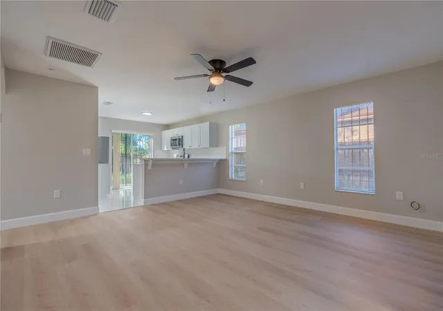 Photo 4 of Single family home for sale at 4514 Cypress St, Orlando, FL 32811 | MLS# O6436811 | Listing updated on 2026-10-29