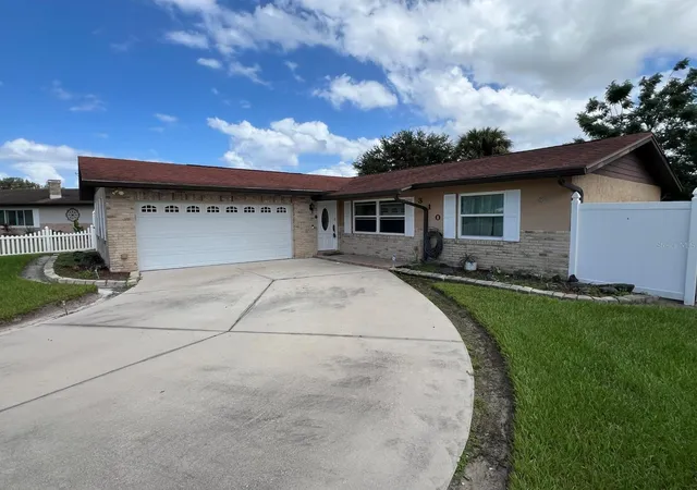 Photo 1 of Single family home for sale at 310 Reid Ct, Sanford, FL 32773 | MLS# O6436812 | Listing updated on 2026-09-19