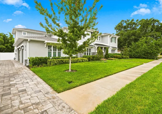 Photo 2 of Single family home for sale at 3718 W Palmira Ave, Tampa, FL 33629 | MLS# TB8542760 | Listing updated on 2026-09-25