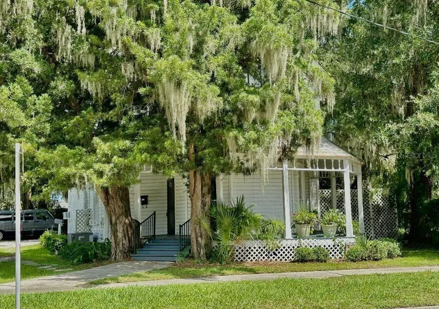 Photo 1 of Sale Pending at 190 N Oak Ave, Bartow, FL 33830 | MLS# L4964596 | Listing updated on 2026-09-30