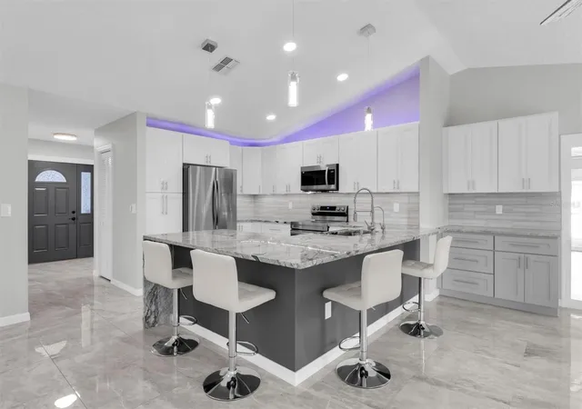 Photo 2 of Single family home for sale at 8345 Apple Orchard Rd, Spring Hill, FL 34608 | MLS# W7888936 | Listing updated on 2026-09-02