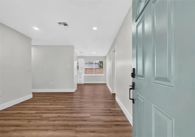 Photo 3 of Single family home for sale at 655 Travis Ct, Bartow, FL 33830 | MLS# TB8542790 | Listing updated on 2026-10-23