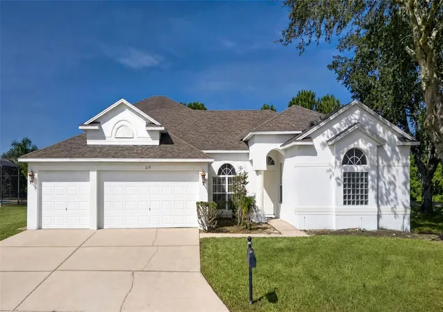 1st image of 219 Blue Heron Ct, Davenport, FL 33837 | MLS# S5156373