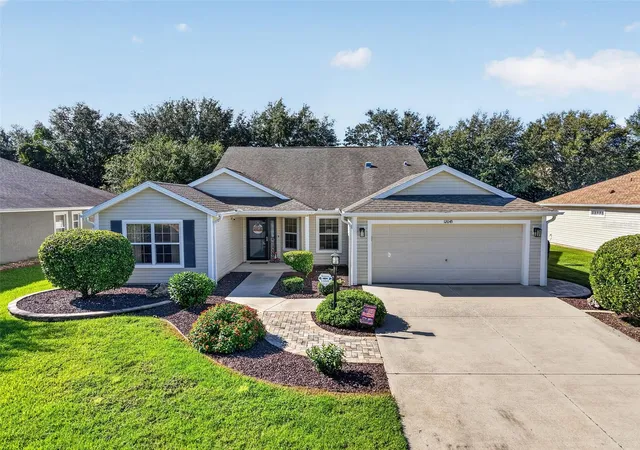 Photo 1 of Sale Pending at 12045 Northeast 51st Cir, Oxford, FL 34484 | MLS# G5117006 | Listing updated on 2026-09-24