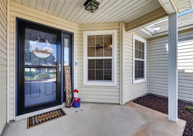 Photo 4 of Sale Pending at 12045 Northeast 51st Cir, Oxford, FL 34484 | MLS# G5117006 | Listing updated on 2026-09-24