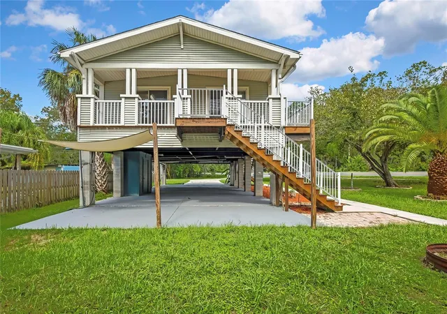 Photo 4 of Manufactured home for sale at 5610 Ramada St, Weeki Wachee, FL 34607 | MLS# W7888938 | Listing updated on 2026-08-27