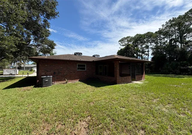 Photo 4 of Single family home for sale at 1008 Lynbrook St NW, Palm Bay, FL 32907 | MLS# O6436862 | Listing updated on 2026-09-16