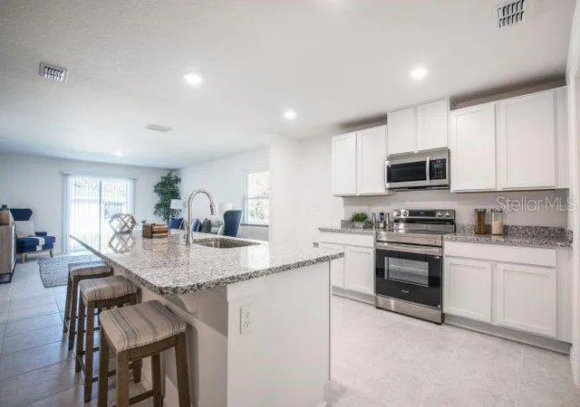 Photo 5 of Single family home for sale at 16287 Melon Rd, Weeki Wachee, FL 34614 | MLS# O6436864 | Listing updated on 2026-08-29