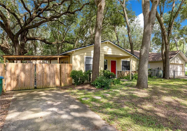 Photo 2 of Single family home for sale at 43 Almond Pass Dr, Ocala, FL 34472 | MLS# OM731137 | Listing updated on 2026-08-27