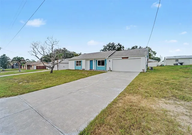 Photo 3 of Single family home for sale at 11501 Tuscanny Ave, Spring Hill, FL 34608 | MLS# TB8542807 | Listing updated on 2026-08-29