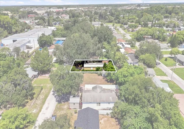 Photo 3 of Manufactured home for sale at 8844 Mike St, Port Richey, FL 34668 | MLS# W7888939 | Listing updated on 2026-09-01