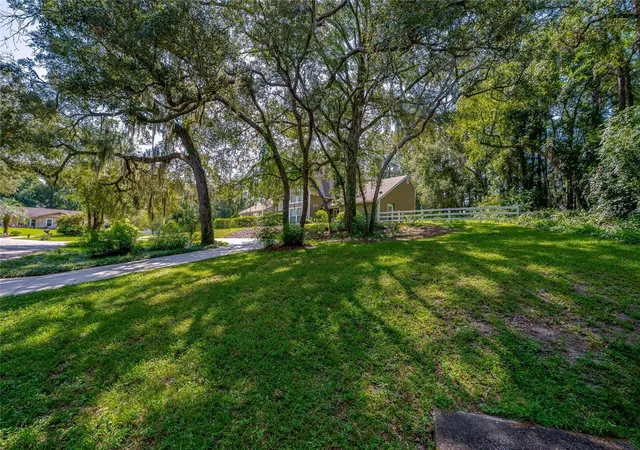 Photo 3 of Single family home for sale at 2081 Pennsylvania Dr, Deland, FL 32724 | MLS# V4950924 | Listing updated on 2026-10-05