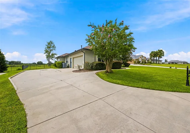 Photo 4 of Single family home for sale at 9640 Se 61 Ter, Belleview, FL 34420 | MLS# OM731140 | Listing updated on 2026-09-24