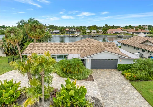 Photo 1 of Single family home for sale at 1963 Kansas Ave Ne, Saint Petersburg, FL 33703 | MLS# TB8542810 | Listing updated on 2026-10-22
