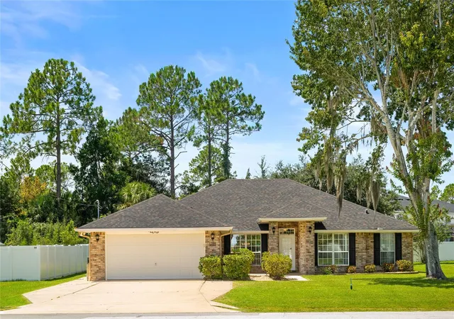 Photo 2 of Single family home for sale at 38 Princess Rose Dr, Palm Coast, FL 32164 | MLS# FC321002 | Listing updated on 2026-10-05