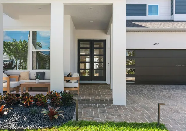 Photo 4 of Single family home for sale at 4617 Golden Birch Ave, Clermont, FL 34714 | MLS# O6436872 | Listing updated on 2026-10-20
