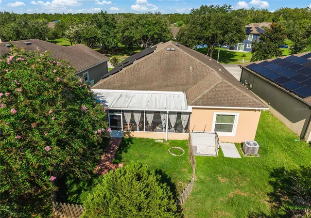 Photo 3 of Single family home for sale at 2843 Jasper Run, Kissimmee, FL 34758 | MLS# S5156385 | Listing updated on 2026-10-13