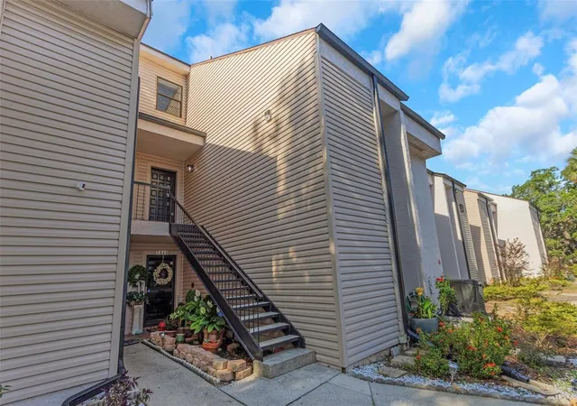 Photo 2 of Condo for sale at 5151 Puritan Cir #1022, Tampa, FL 33617 | MLS# S5156386 | Listing updated on 2026-09-14
