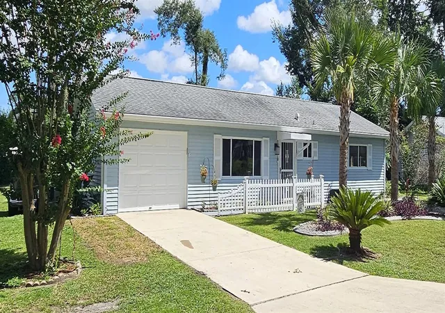 Photo 1 of Single family home for sale at 7533 Sw 108th Pl, Ocala, FL 34476 | MLS# OM731143 | Listing updated on 2026-09-22