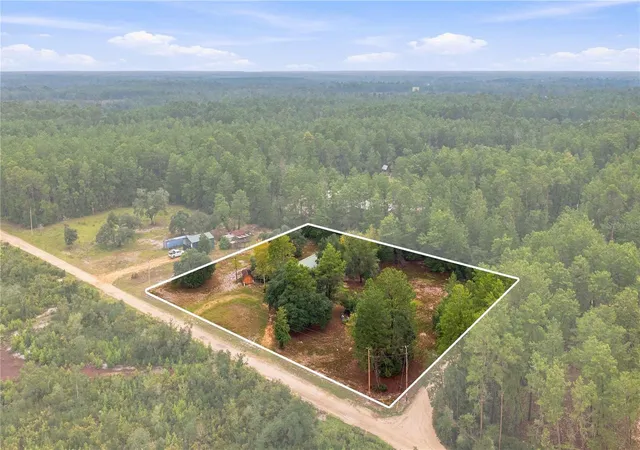 Photo 2 of Single family home for sale at 130 Finley Ln, Hawthorne, FL 32640 | MLS# OM731144 | Listing updated on 2026-08-28